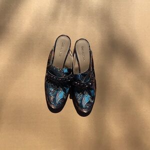 Enzo Angiolini Blue and Black Brocade Slingback Mules